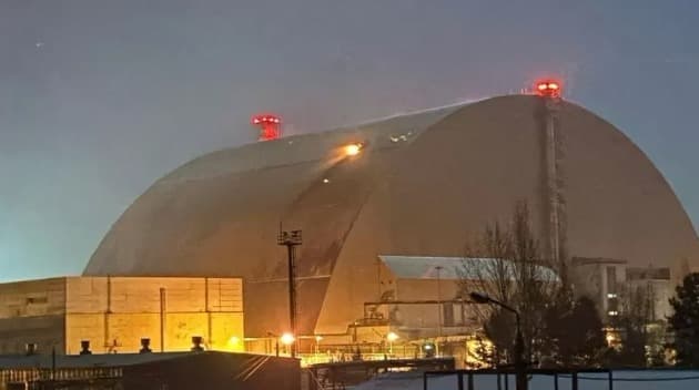 Escudo de radiação de Chernobyl é atingido por drone e técnicos avaliam riscos