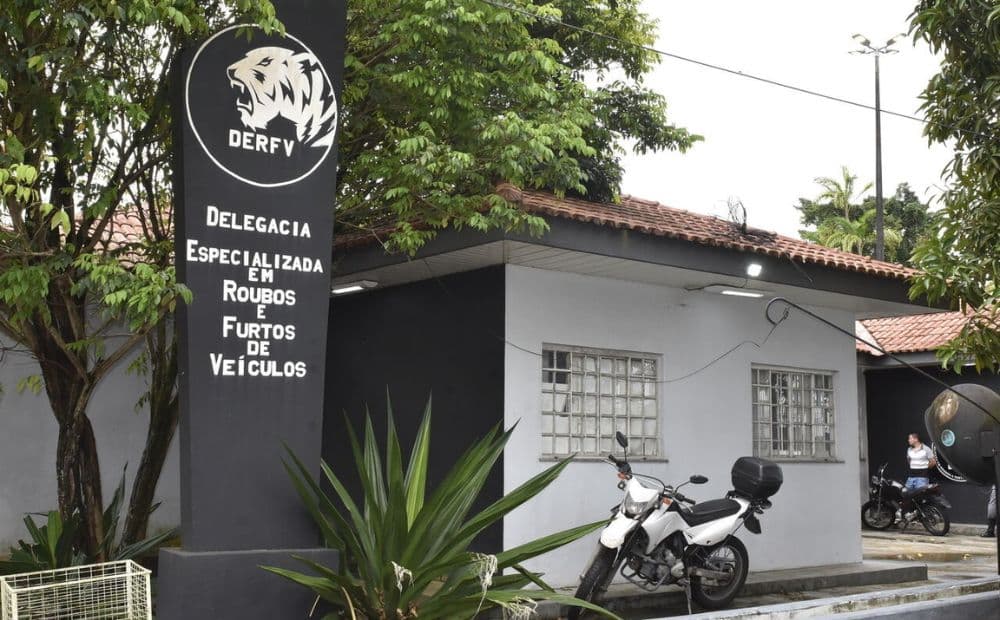 Estelionatário é preso por envolvimento em compra e venda de veículos em Manaus