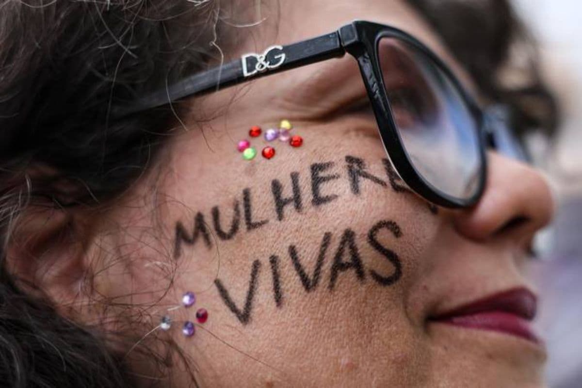 Conheça leis específicas que protegem os direitos das mulheres no Brasil