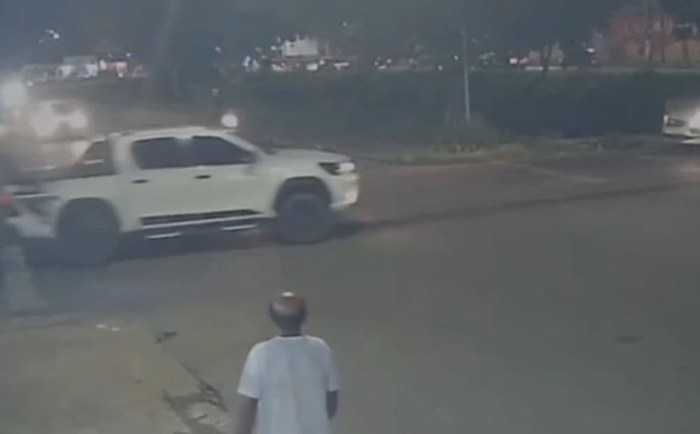 Motociclista fica em estado grave após colisão com pick-up na zona Norte de Manaus