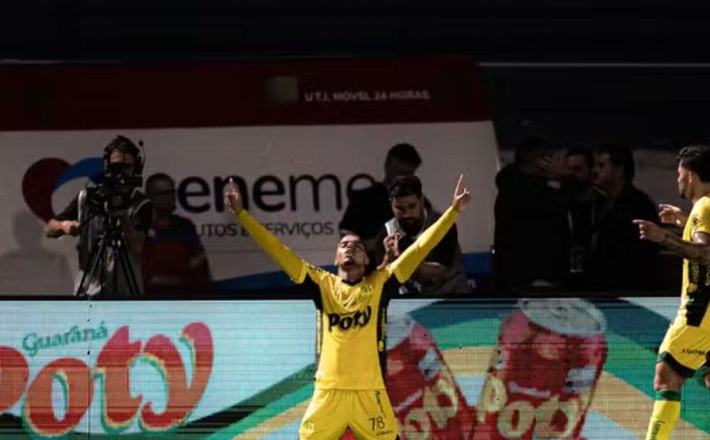 Mirassol vira sobre o Vasco e estreia com vitória no Brasileirão