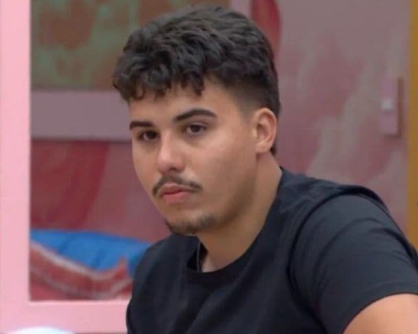 Clínica psiquiátrica divulga nota sobre estado de saúde do ex-BBB Pedro