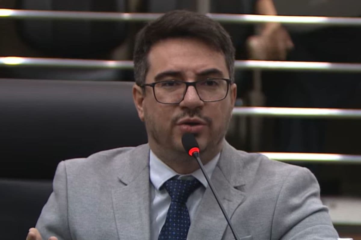 Derrubado requerimento que pedia a convocação de David Almeida sobre a Operação Erga Omnes
