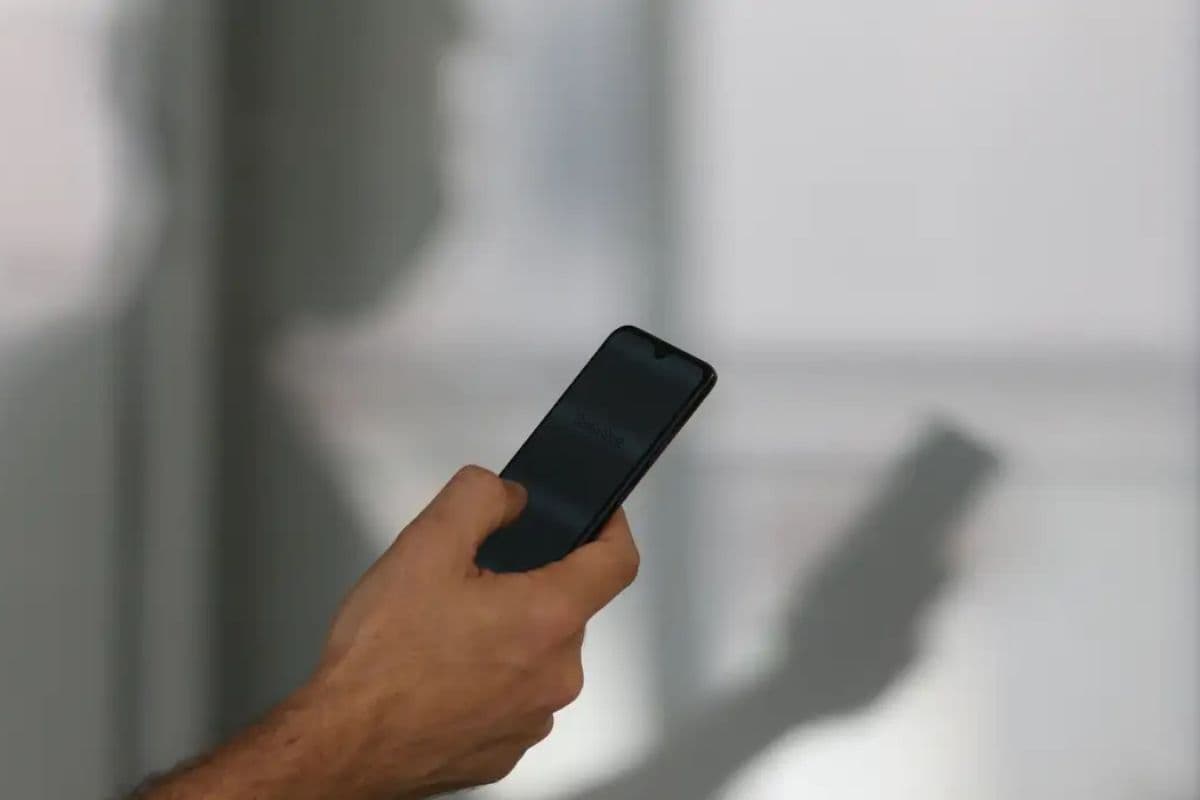 Agências internacionais alertam para riscos de manter Wi-Fi ligado fora de casa