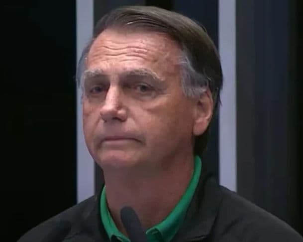 Defesa de Bolsonaro alega piora de saúde e pede laudo da PF para prisão domiciliar