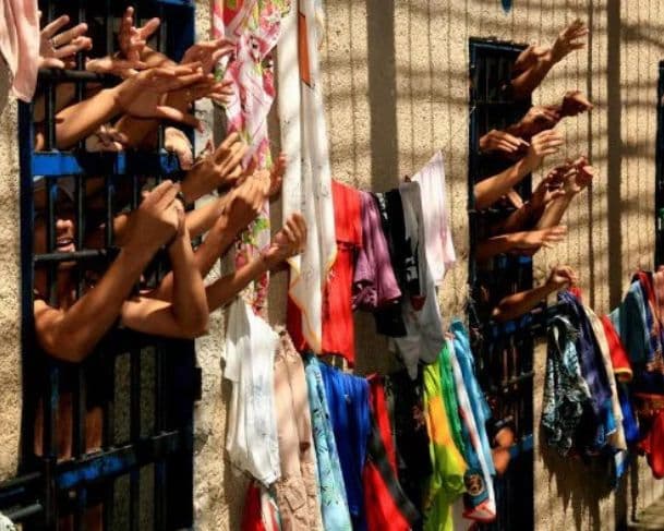 Deputado propõe expulsão da OAB de advogados com vínculo ao crime organizado