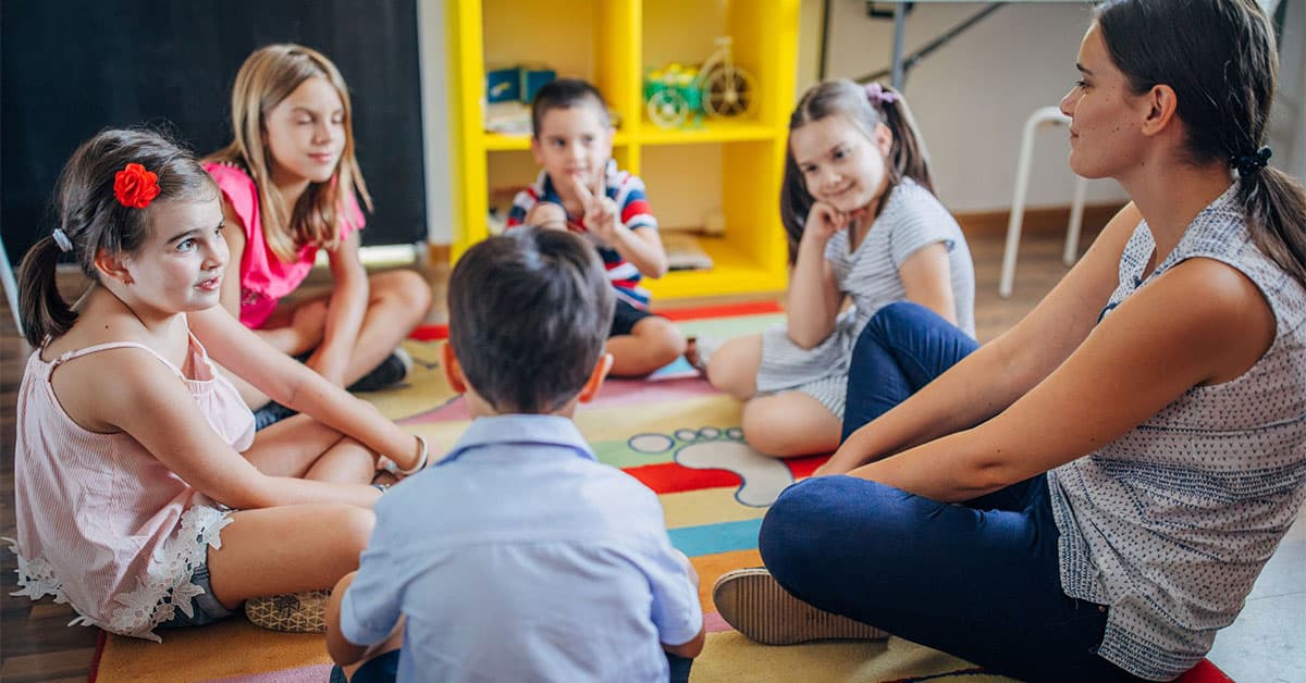 Vereador propõe lei para garantir Dia das Mães e Dia dos Pais nas escolas de Manaus