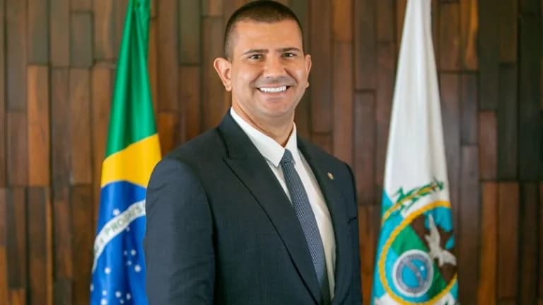 Douglas Ruas se pronuncia após retotalização confirmar vitória no RJ
