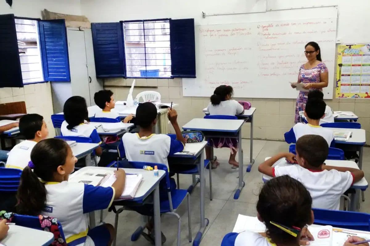 Escolas terão ensino obrigatório sobre prevenção à violência contra mulher