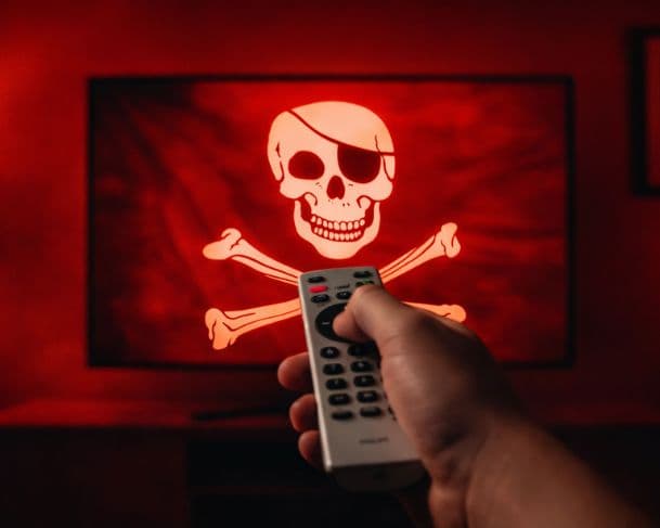 Crise nos streamings: custos da assinatura disparam e brasileiros voltam a recorrer à pirataria