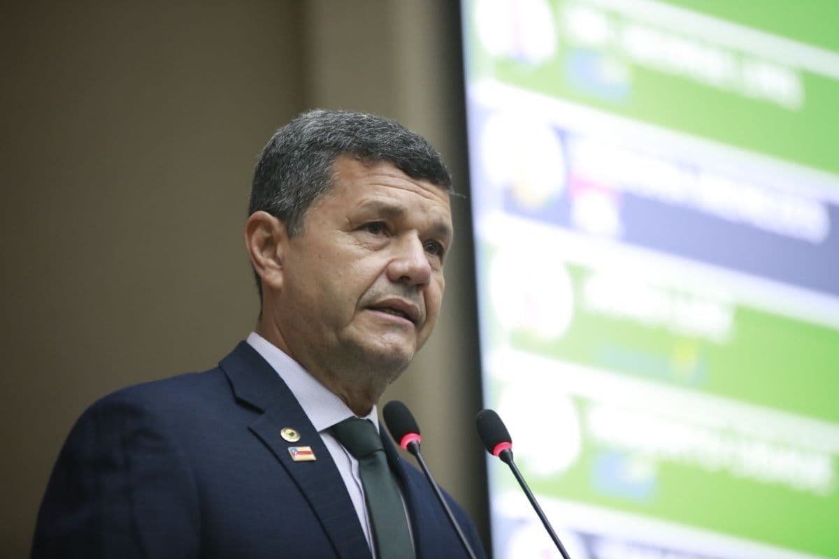 Dan Câmara declara apoio a Omar Aziz e antecipa cenário da eleição indireta no Amazonas