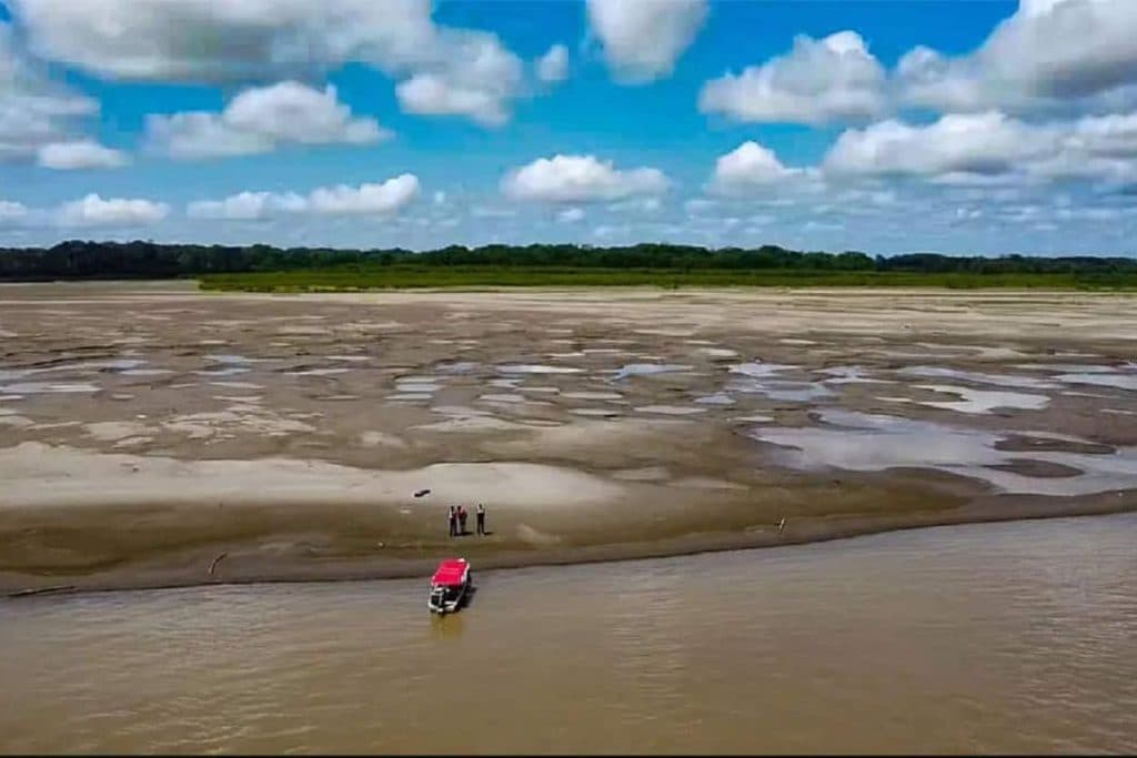 Amazonas se prepara para seca e risco de desabastecimento
