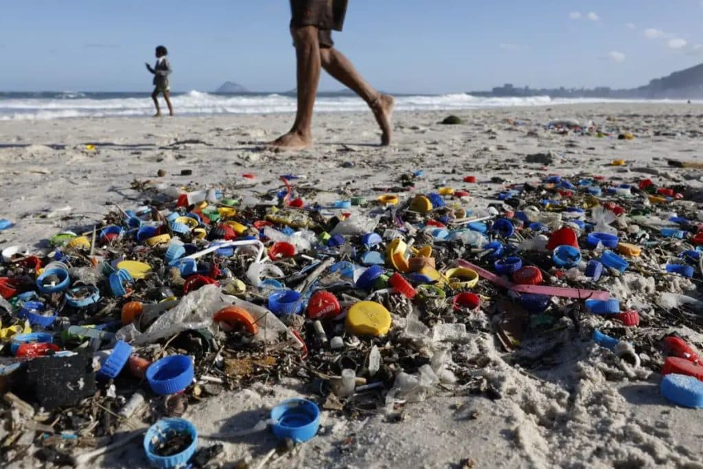 Brasil recicla menos de 10% do lixo e falhas impactam diretamente a população