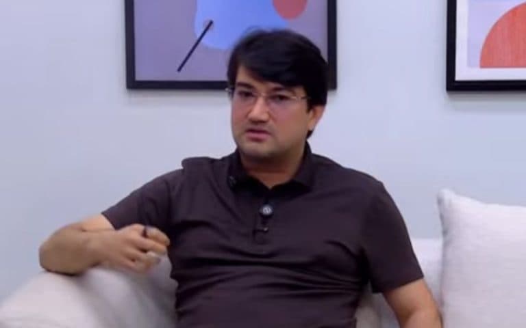 “É caro ir para Parintins de avião o ano inteiro”, diz Jender Lobato