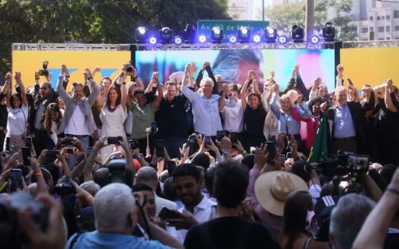 Caiado lança candidatura e se apresenta como alternativa à polarização entre Flávio e Lula
