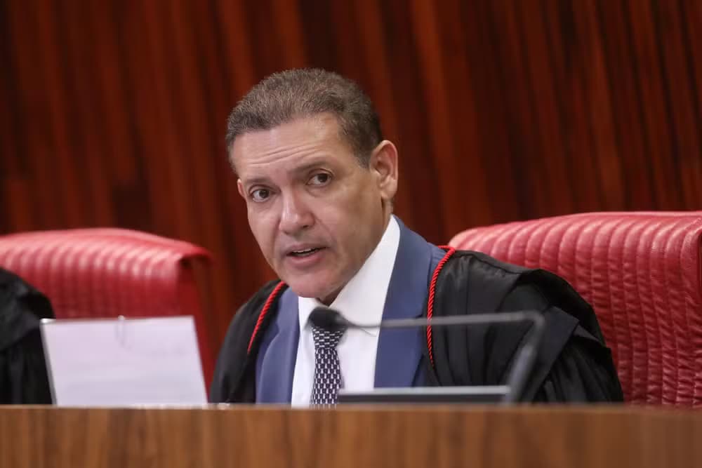 Nunes Marques arquiva ação contra Bolsonaro sobre CPI da Covid