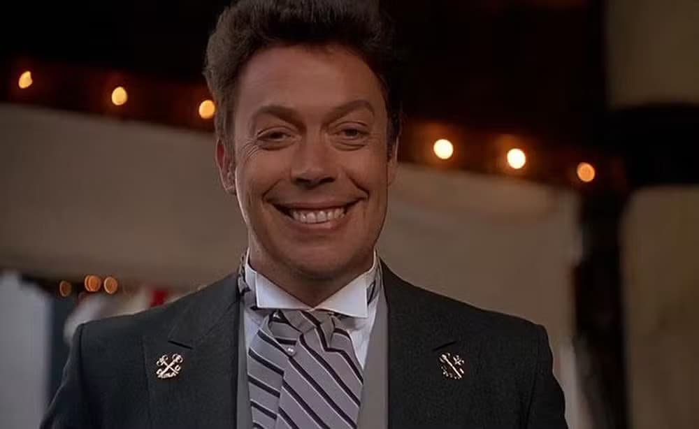 Morre Tim Curry, astro de ‘Rocky Horror’ e ‘Esqueceram de Mim 2’, aos 80 anos