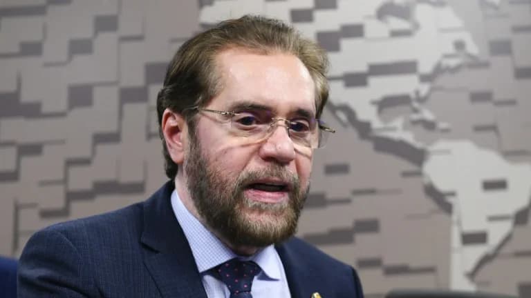 Plínio Valério diz que não recusaria apoio de Renato Junior ao Senado