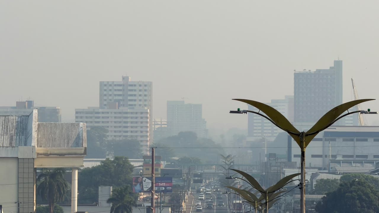 Fumaça encobre Manaus e qualidade do ar chega ao nível ‘péssimo’ nesta quinta (8)