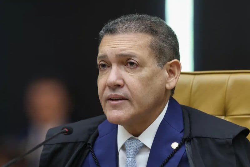 Mensagens ligam Vorcaro a contrato de R$ 427 milhões e citam Nunes Marques