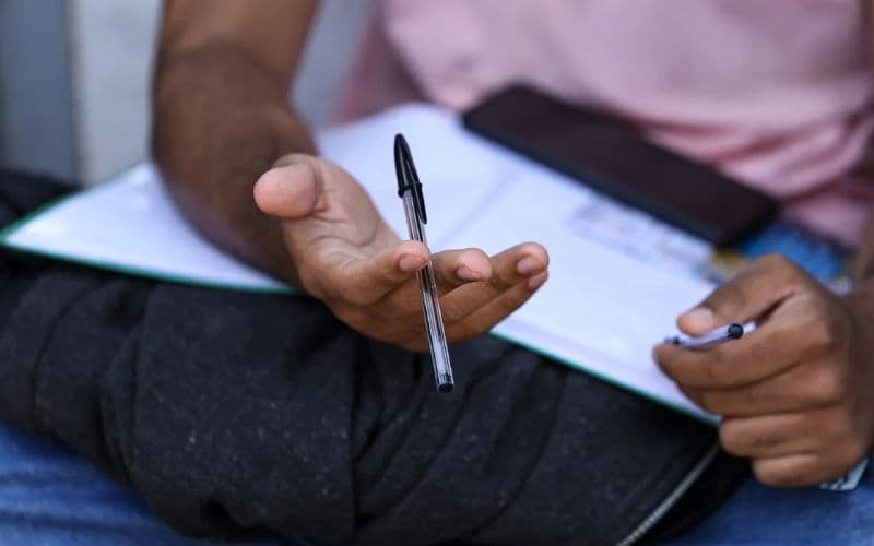 Enem 2026: prazo para escolher idioma termina neste domingo (18)
