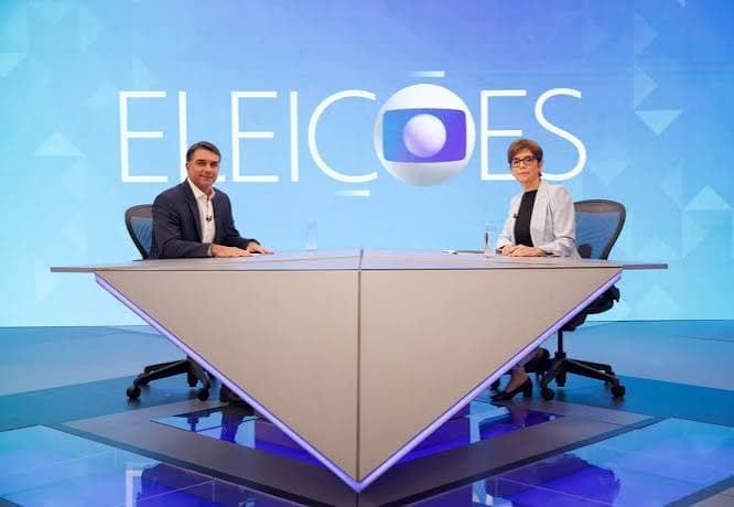 Flávio Bolsonaro é questionado sobre proposta para retirar marcação de munições