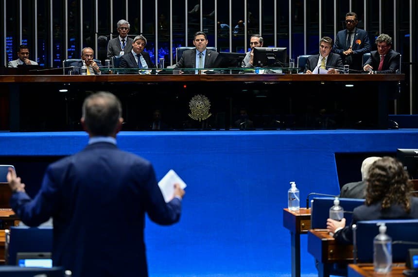 Fim da escala 6×1 encerra luta iniciada em 1933