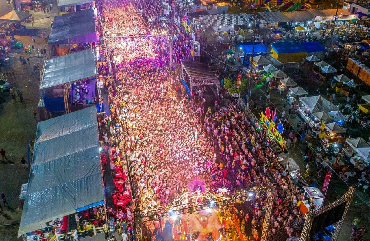 Com avanço da Covid-19, Parintins cancela Carnailha 2022