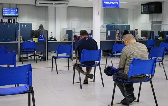 Manaus Previdência suspende atendimentos presenciais