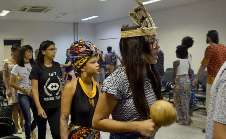 Abertas inscrições para bolsas de permanência de indígenas e quilombolas em universidades