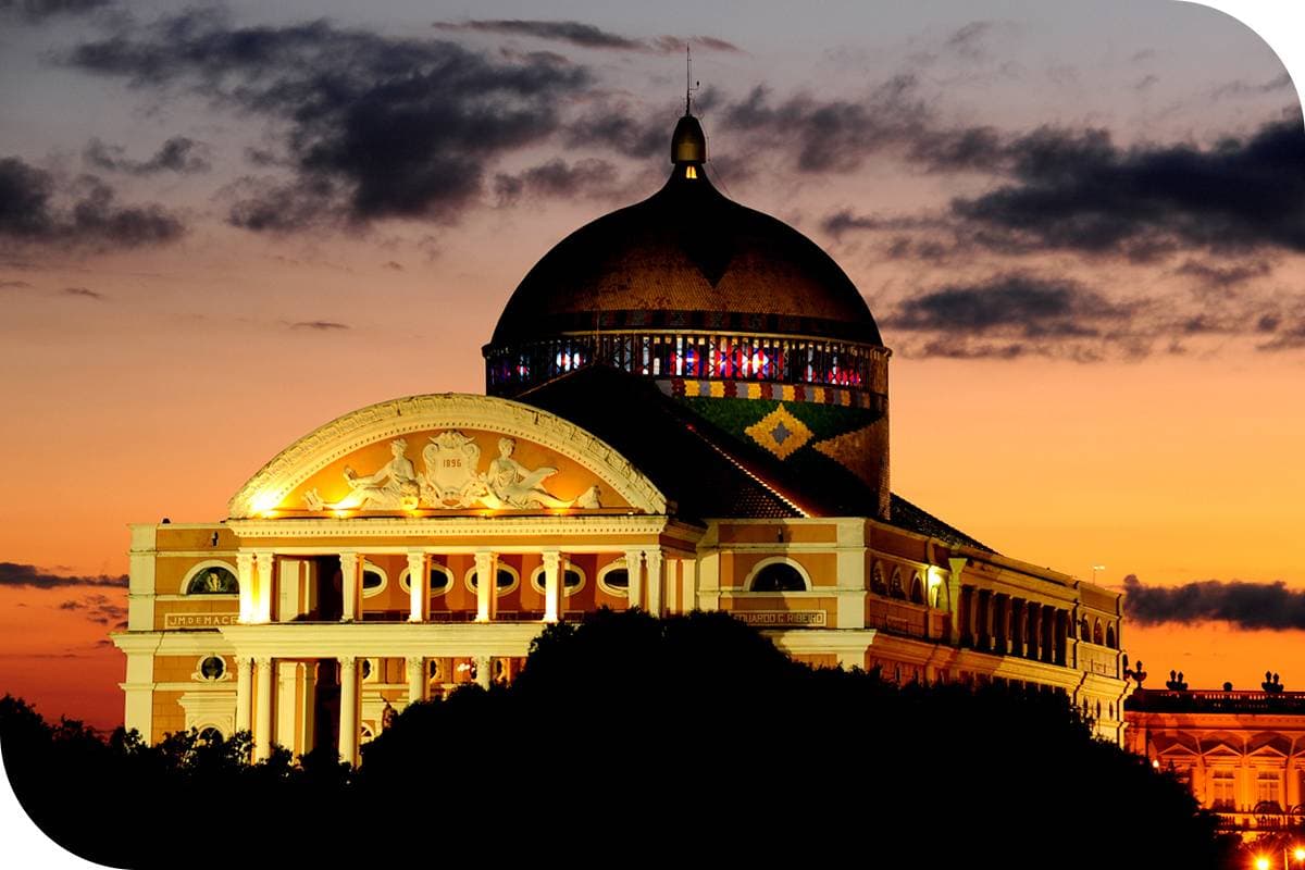 Teatro Amazonas tem horário de visitação ampliado