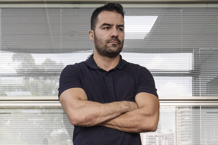 Pedido de cassação de deputado avança após falas machistas sobre mulheres ucranianas