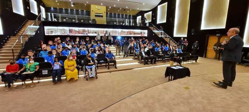 TCE-AM realiza integração de adolescentes pelo programa Menor Aprendiz