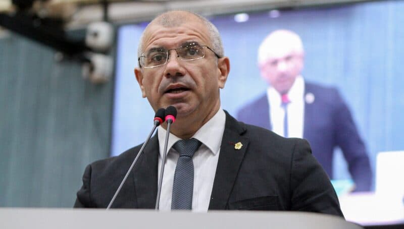 Bessa critica oportunismo de vereadores e Amom fala em prevaricação