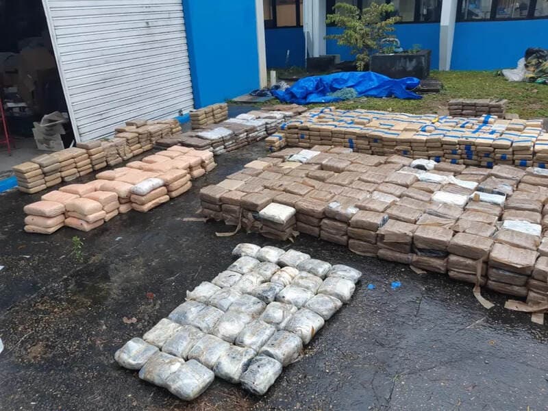 PF apreende mais de uma tonelada de drogas no Rio Negro