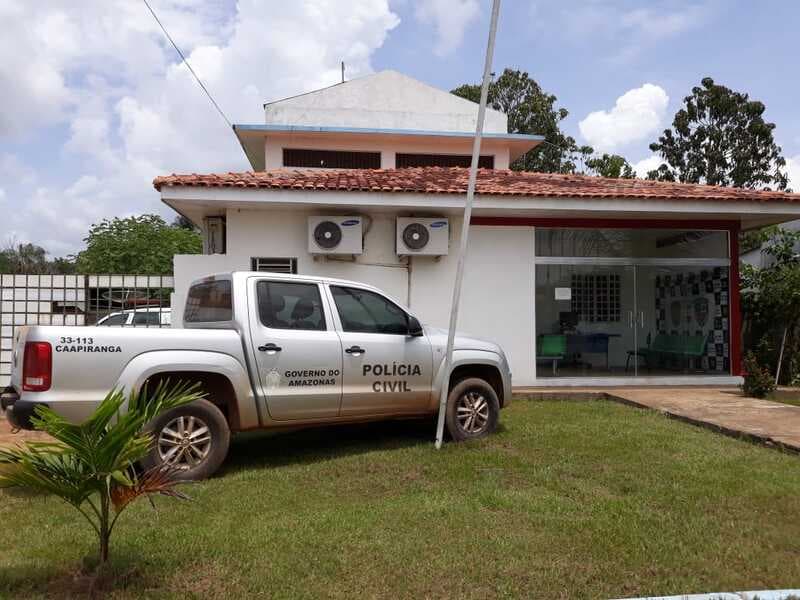 PC prende dupla envolvida em roubos de embarcações em Caapiranga
