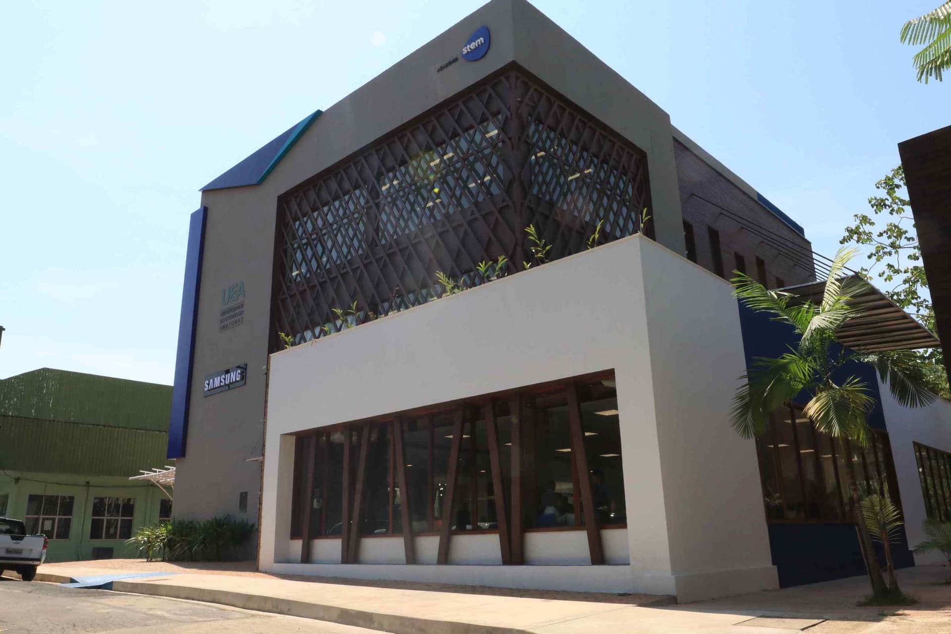 UEA abre vagas para curso gratuito on-line; veja como se inscrever