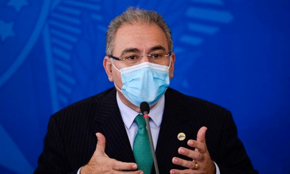 Ministério da Saúde desmente Bolsonaro e afirma que não pode decretar fim da pandemia