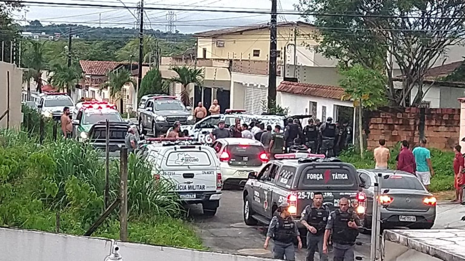 Dois homens morrem após assaltar clínica veterinária em Manaus