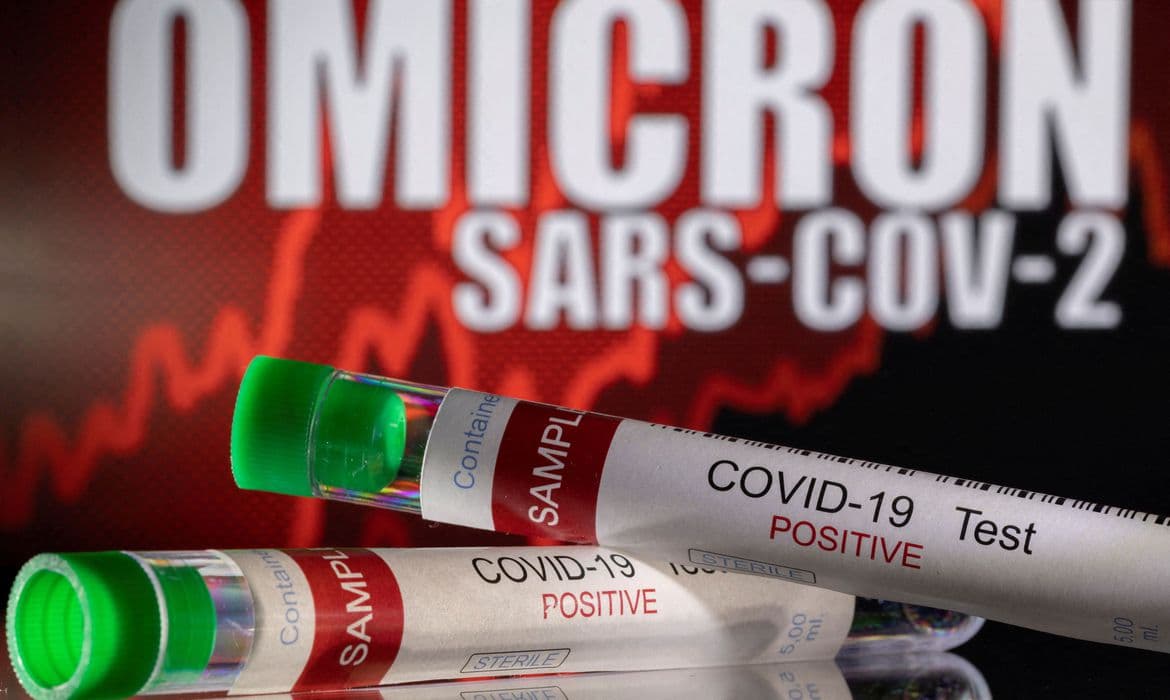 Subvariante Ômicron XE é identificada no Brasil