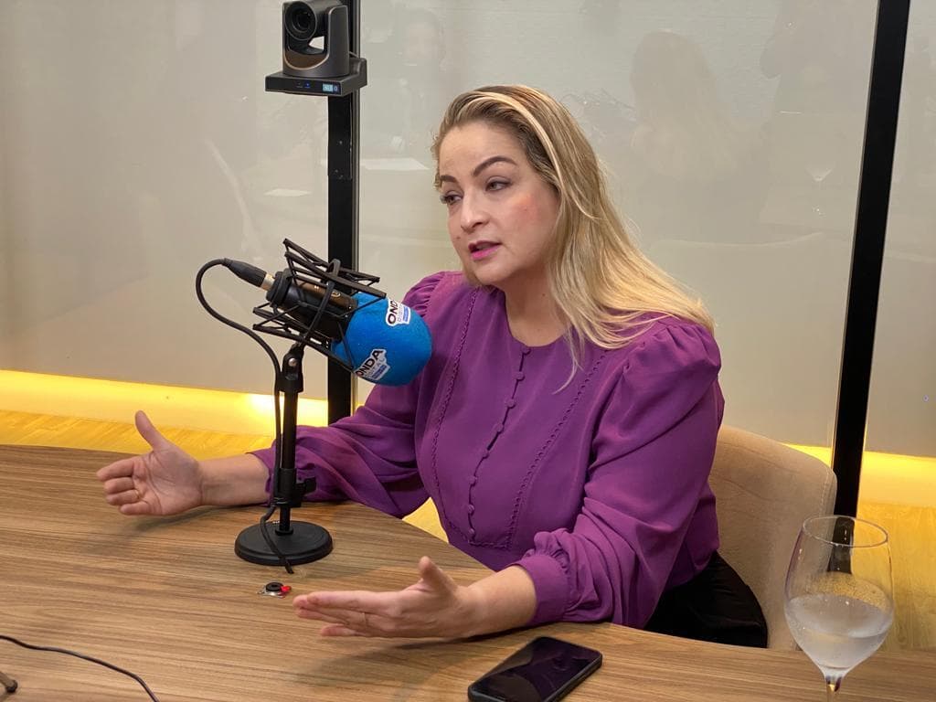 Carol Braz anuncia apoio a Eduardo Braga no segundo turno