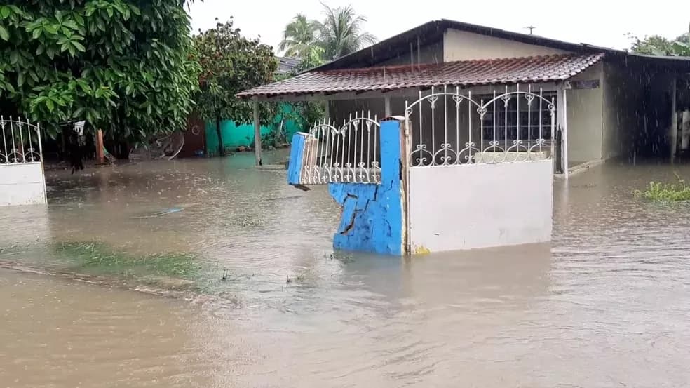 Governador Wilson Lima libera ajuda às vítimas do temporal