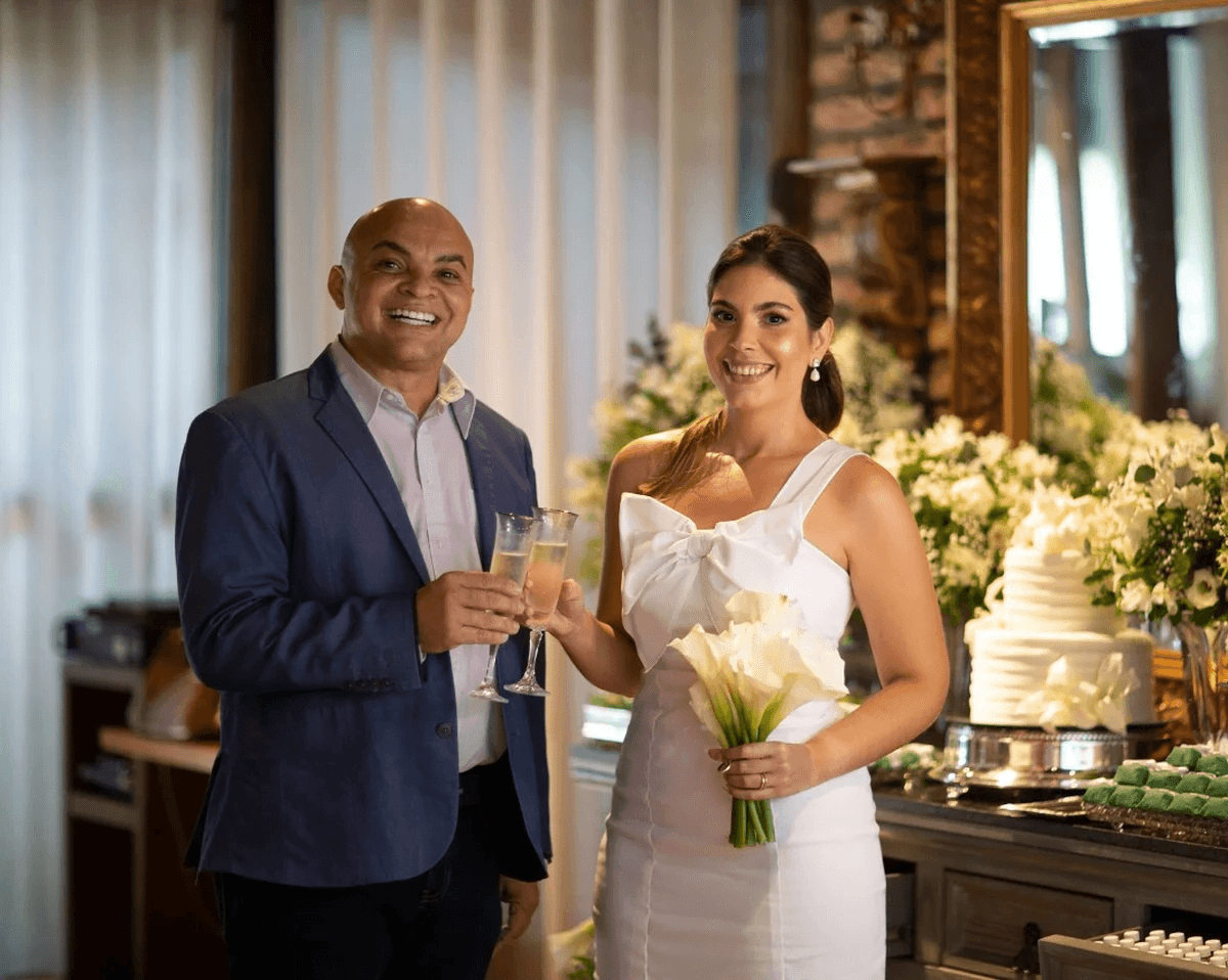 Médico amazonense casa e morre durante viagem de lua de mel