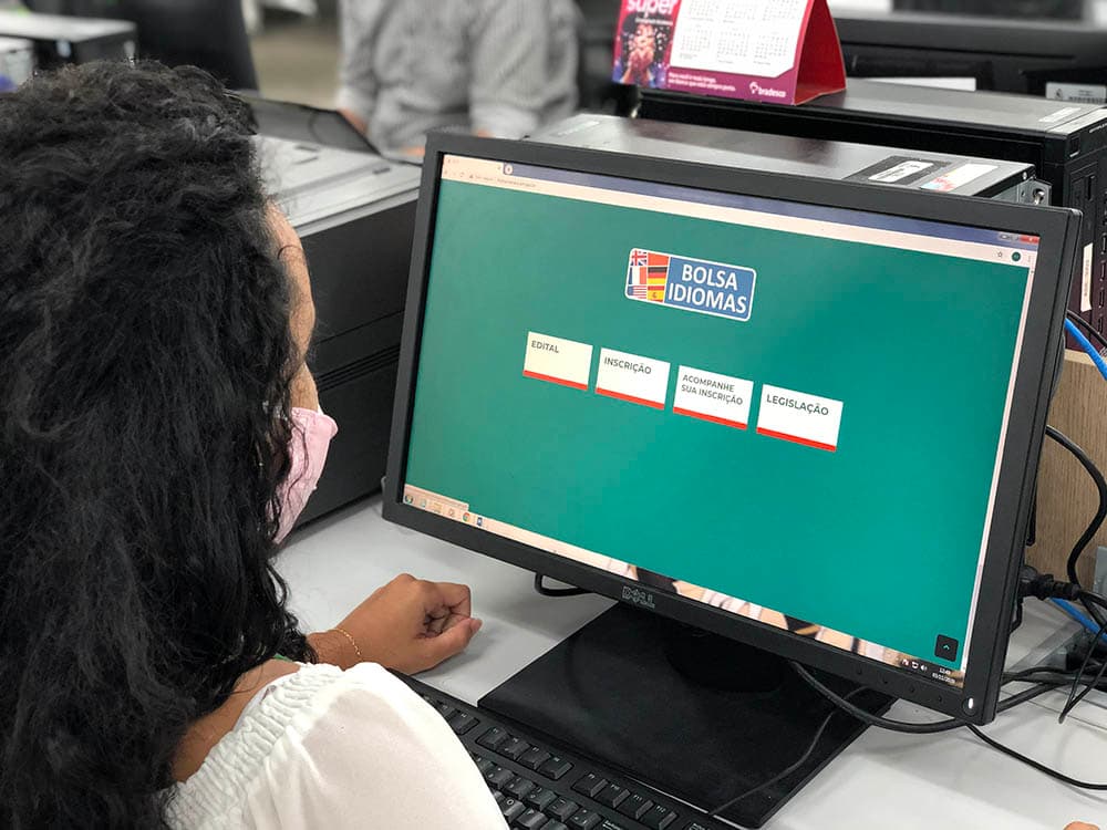 Inscrições para o Bolsa Idiomas em Manaus se encerram nesta segunda-feira