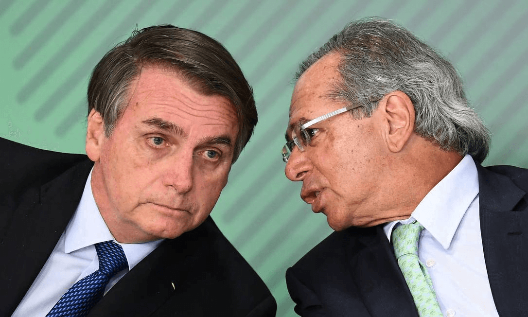 Bolsonaro confirma que Guedes ficará como ministro em caso de reeleição
