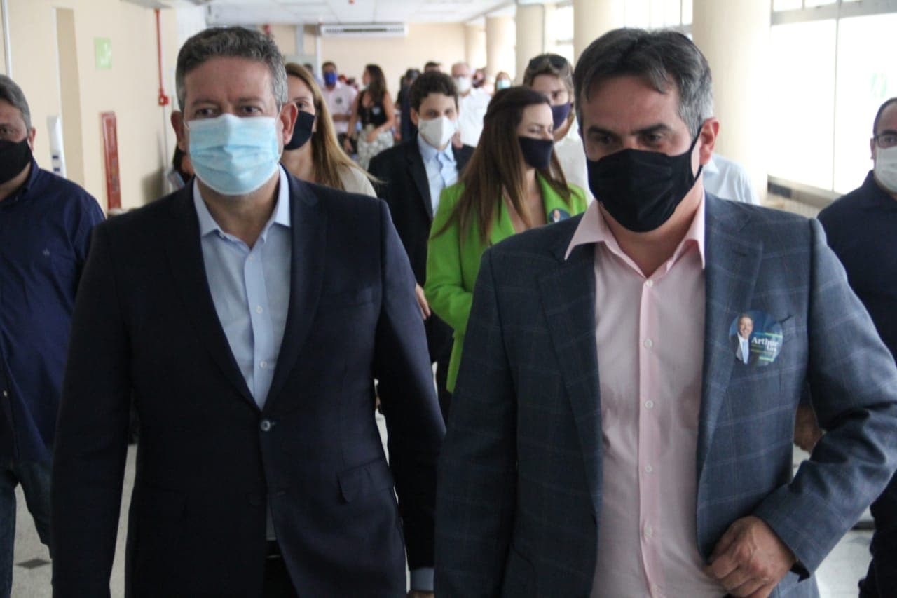 Arthur Lira e Ciro Nogueira pressionam pela renúncia de presidente da Petrobras