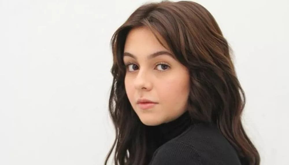 Atriz revela que entregou bebê para adoção após ser estuprada