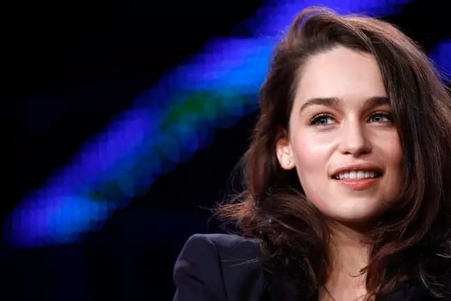 Atriz diz que “parte do cérebro não funciona” após aneurismas