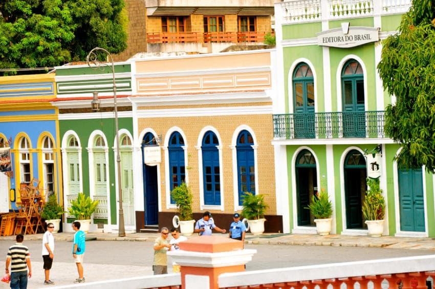 Tradicionais ruas comerciais de Manaus para comprar “de um, tudo”