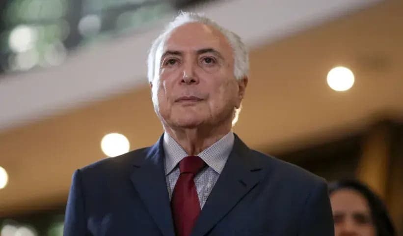 Temer chama Dilma de “honestíssima” e defende impeachment em entrevista